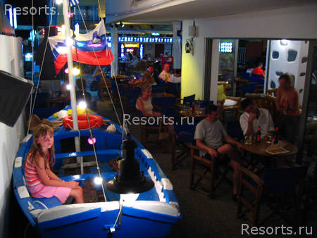 Saronis Hotel 7